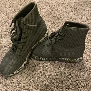 No Bull high tops hunter green